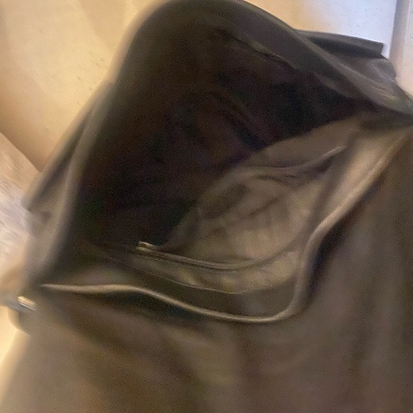 Salvatore FERRAGAMO very large black leather hobo bag - Picture 10 of 13